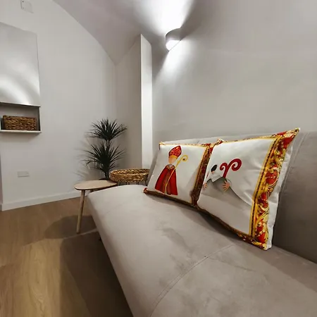 Theatrum 44 * נאפולי